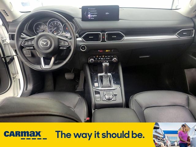 Photo of 2022 White Mazda CX-5