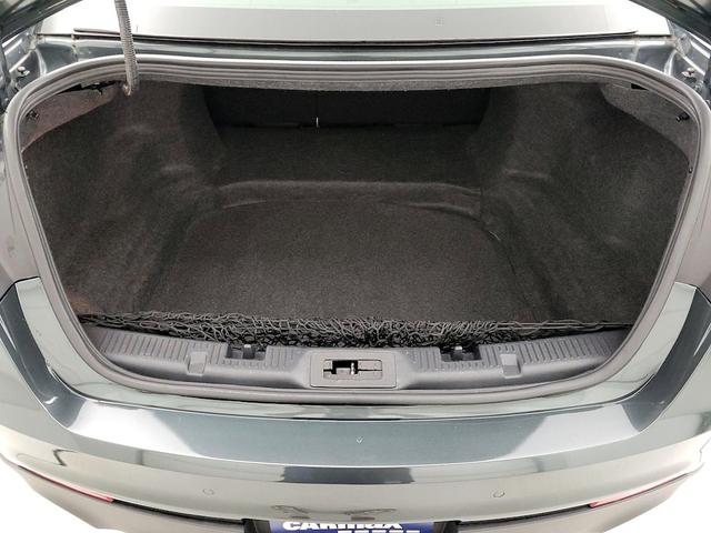 Photo of 2016 Green Ford Taurus