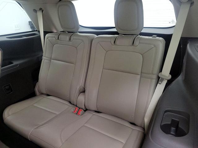Photo of 2020 Gray Lincoln Aviator