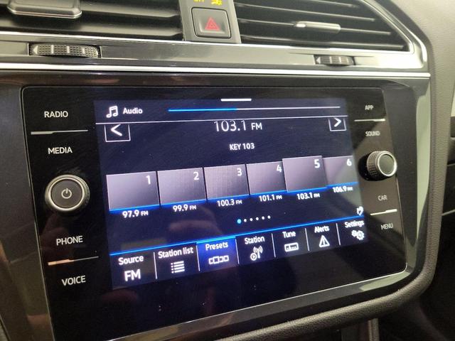 Photo of 2023 Gray Volkswagen Tiguan
