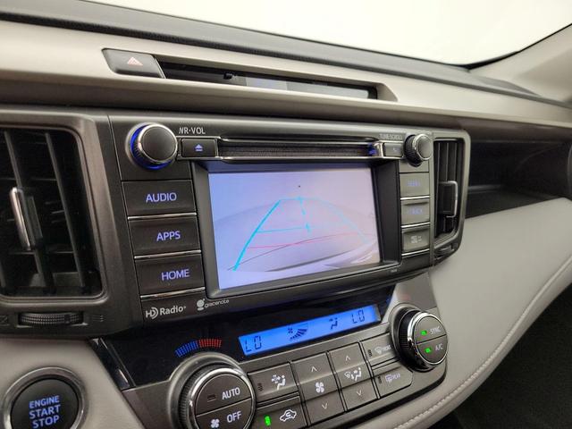 Photo of 2014 White Toyota RAV4