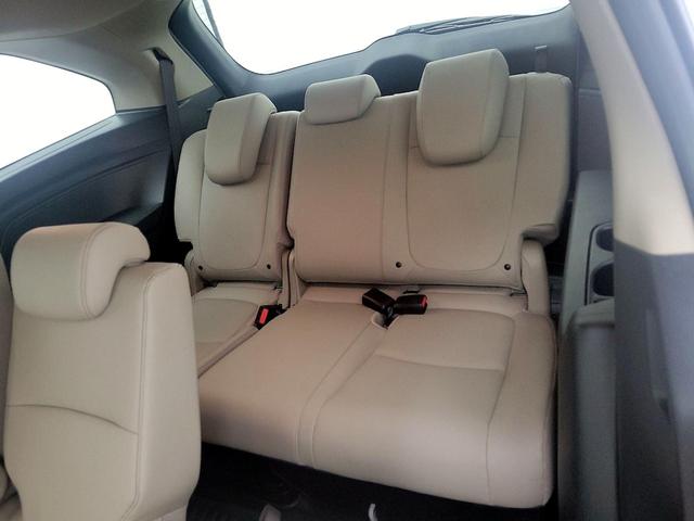 Photo of 2022 White Honda Odyssey
