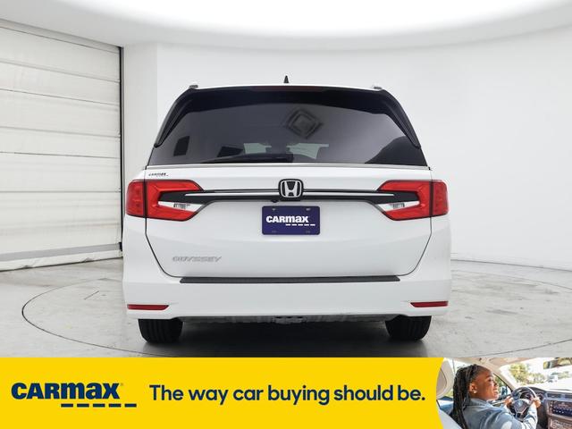 Photo of 2022 White Honda Odyssey