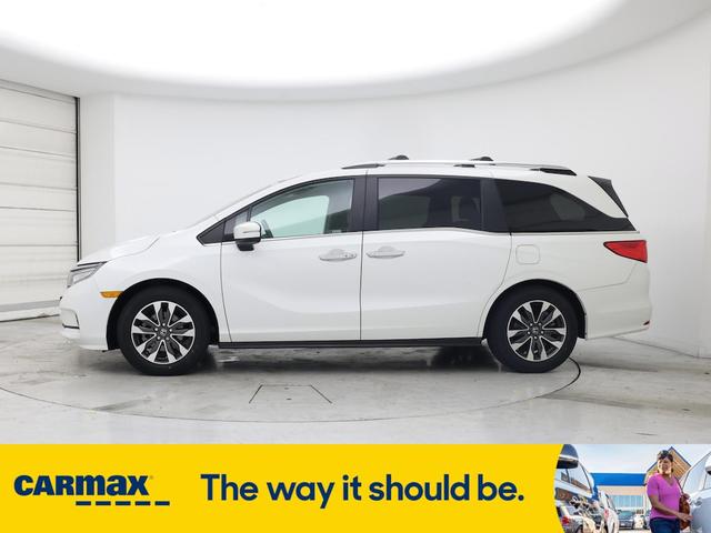 Photo of 2022 White Honda Odyssey