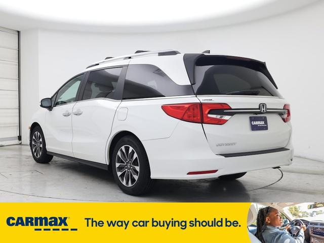 Photo of 2022 White Honda Odyssey