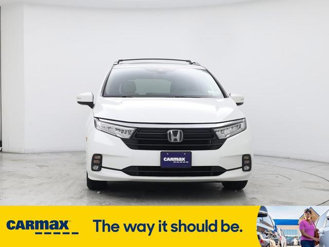 Photo of 2022 White Honda Odyssey