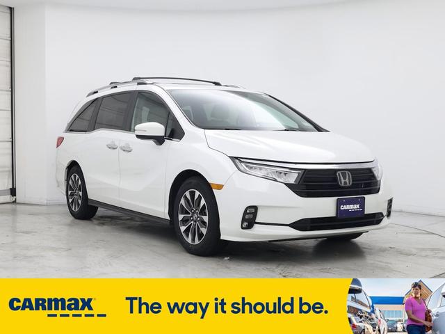 Photo of 2022 White Honda Odyssey