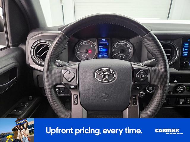 Photo of 2019 White Toyota Tacoma