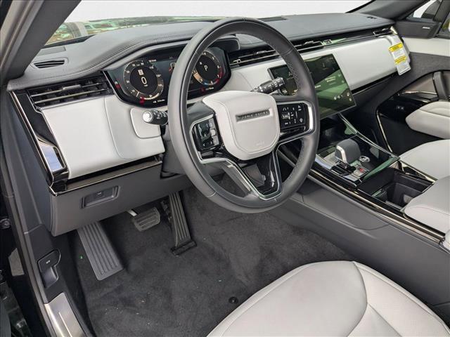 Photo of 2025 Santorini Black Metallic Land Rover Range Rover Sport