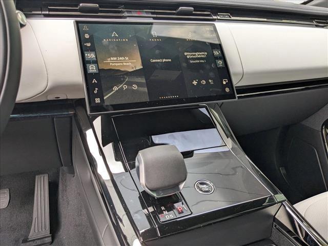 Photo of 2025 Santorini Black Metallic Land Rover Range Rover Sport