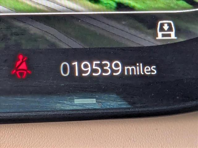 Photo of 2023 Fuji White [White] Land Rover Range Rover