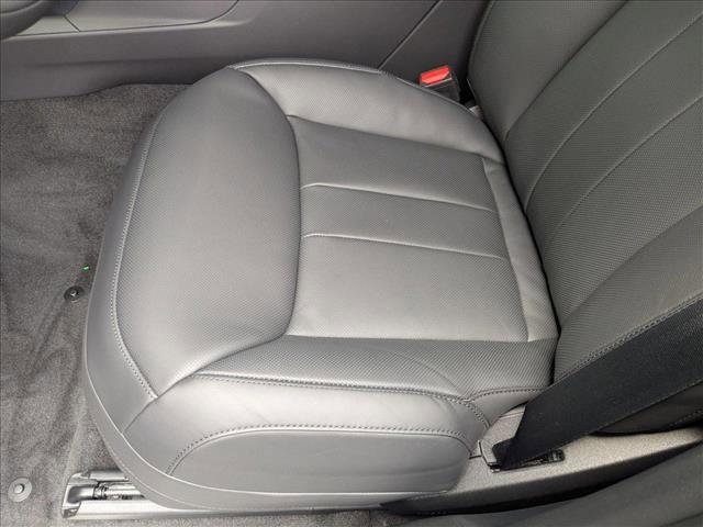 Photo of 2025 Carpathian Grey Premium Metallic Land Rover Range Rover Sport