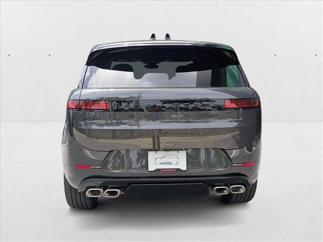 Photo of 2025 Carpathian Grey Premium Metallic Land Rover Range Rover Sport