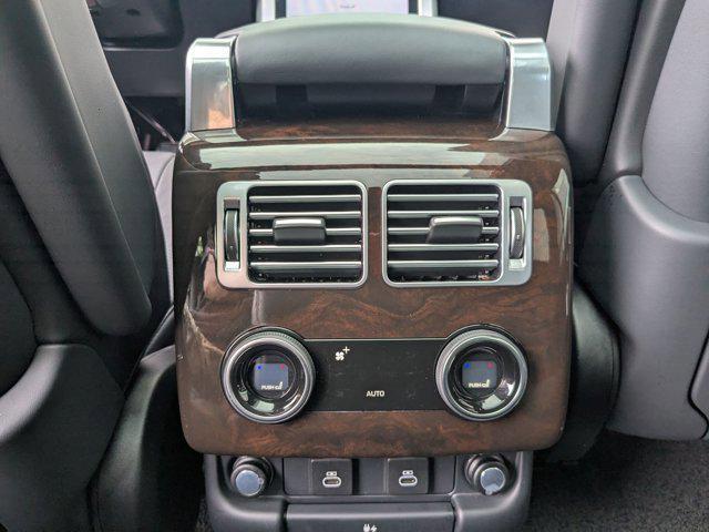 Photo of 2022 Santorini Black Metallic Land Rover Range Rover