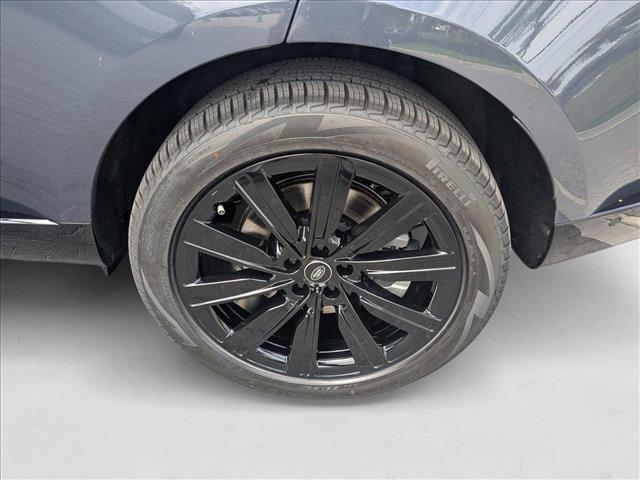 Photo of 2025 Varesine Blue Metallic Land Rover Range Rover