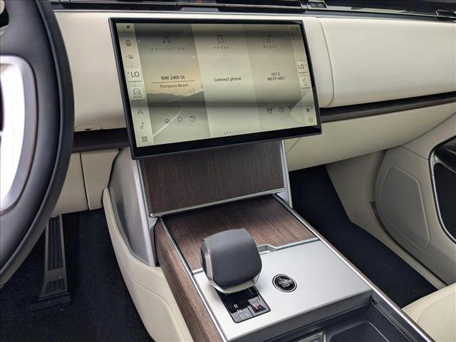 Photo of 2025 Varesine Blue Metallic Land Rover Range Rover