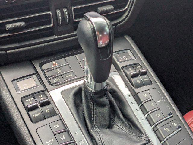 Photo of 2021 Carrara White Metallic Porsche Macan