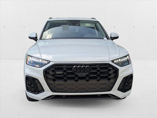 Photo of 2023 White Audi Q5
