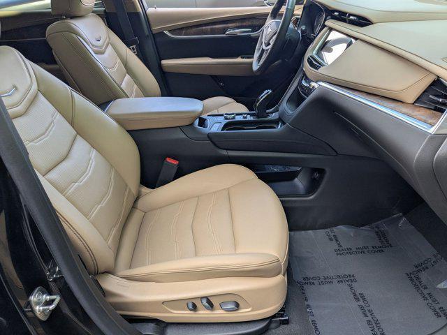 Photo of 2024 Stellar Black Metallic Cadillac XT5
