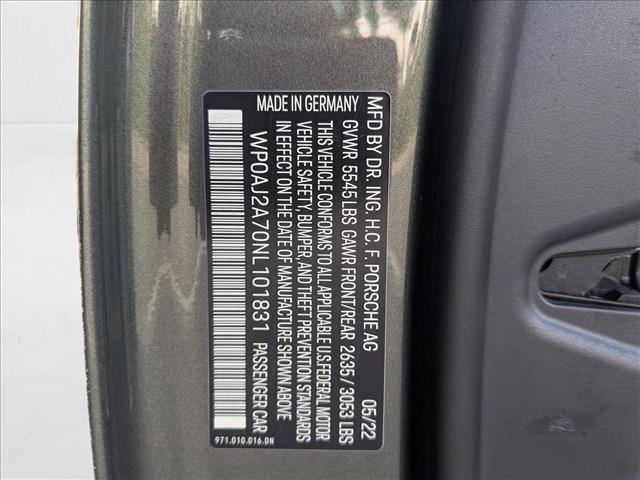 Photo of 2022 Aventurine Green Metallic Porsche Panamera