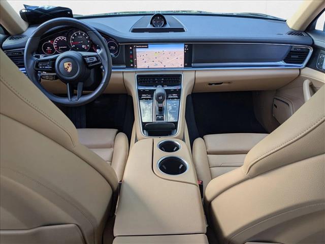 Photo of 2022 Aventurine Green Metallic Porsche Panamera
