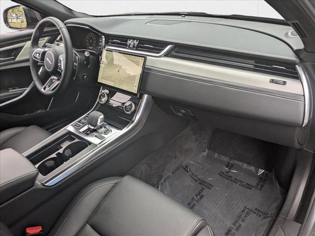 Photo of 2024 Eiger Gray Metallic Jaguar XF
