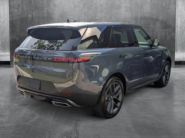 Photo of 2024 Varesine Blue Metallic Land Rover Range Rover Sport