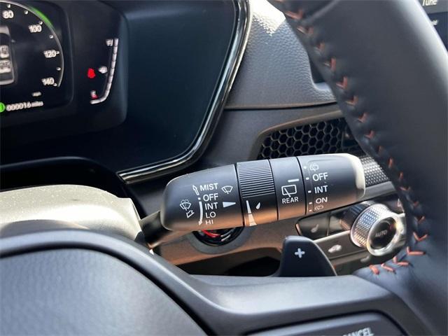 Photo of 2026 Platinum White Pearl Honda CR-V Hybrid