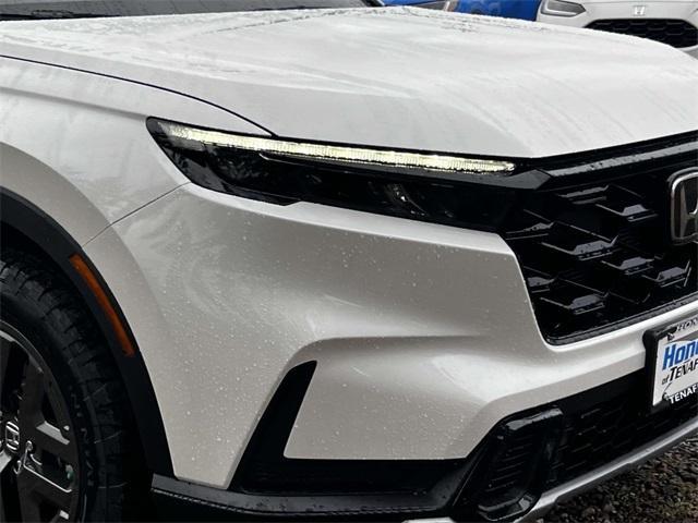 Photo of 2026 Platinum White Pearl Honda CR-V Hybrid