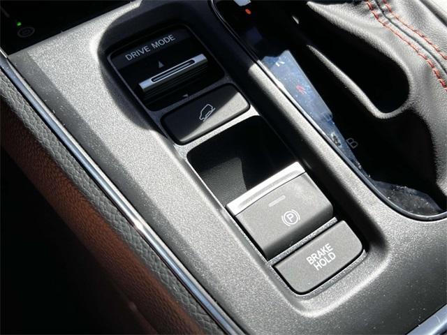 Photo of 2026 Platinum White Pearl Honda CR-V Hybrid