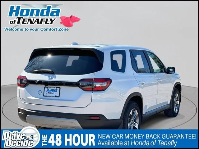 Photo of 2025 Platinum White Pearl Honda Pilot