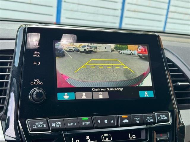 Photo of 2023 Red Honda Odyssey