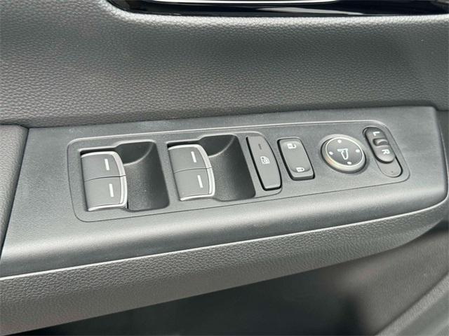 Photo of 2026 Meteorite Gray Metallic Honda CR-V