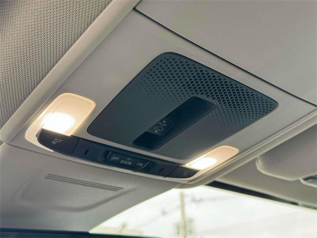 Photo of 2026 Meteorite Gray Metallic Honda CR-V