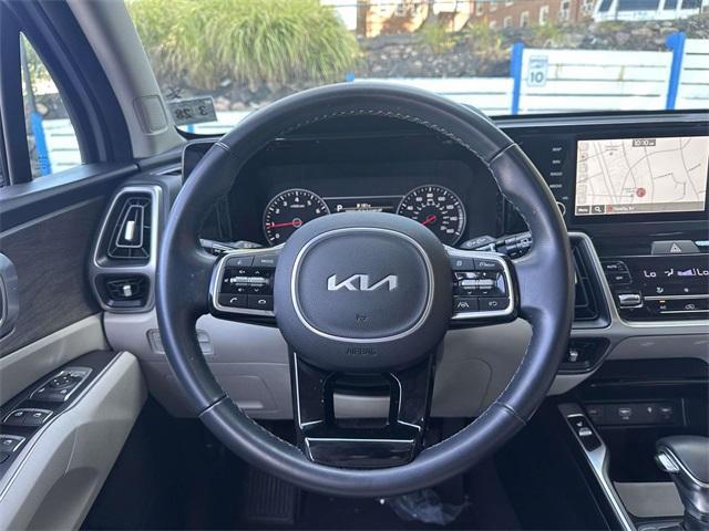 Photo of 2023 Wolf Gray Kia Sorento