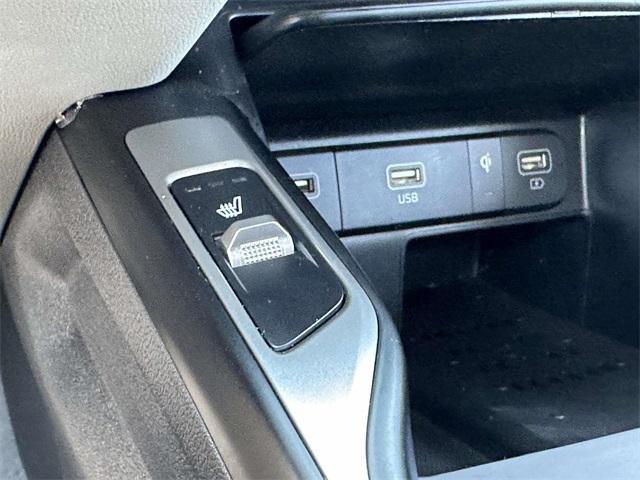 Photo of 2023 Wolf Gray Kia Sorento