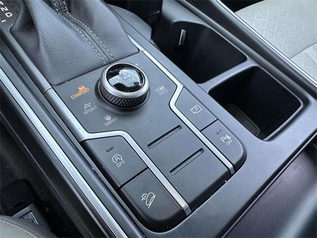 Photo of 2023 Wolf Gray Kia Sorento