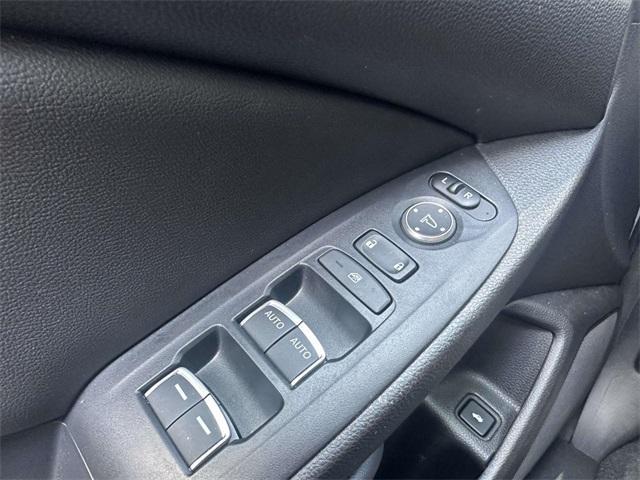 Photo of 2022 Sonic Gray Pearl Honda Accord Hybrid