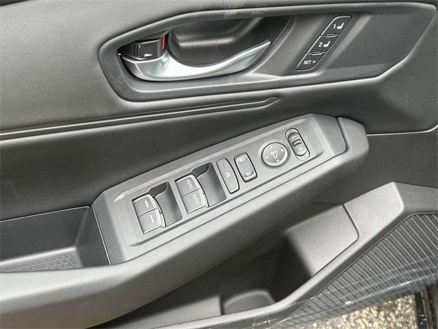 Photo of 2025 Crystal Black Pearl Honda Accord Hybrid