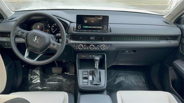 Photo of 2025 White Honda CR-V
