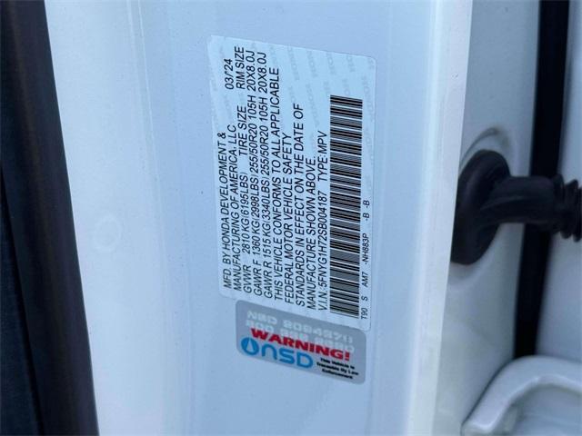 Photo of 2025 White Honda Pilot