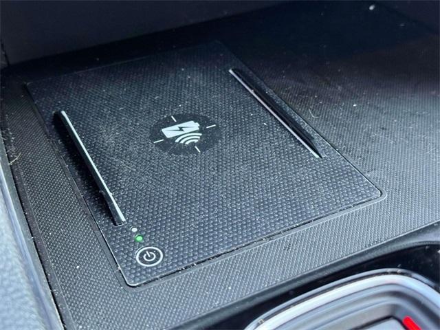 Photo of 2025 White Honda Pilot