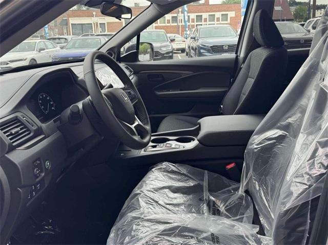 Photo of 2025 Platinum White Pearl Honda Ridgeline