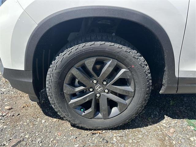Photo of 2025 Platinum White Pearl Honda Ridgeline