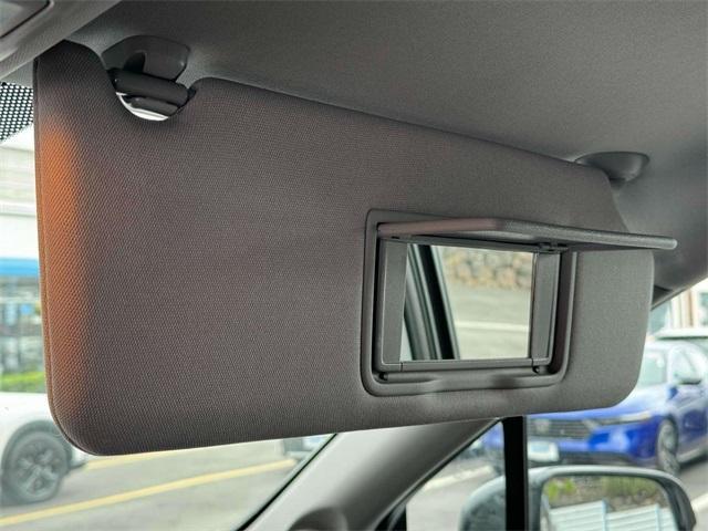 Photo of 2025 Platinum White Pearl Honda Ridgeline