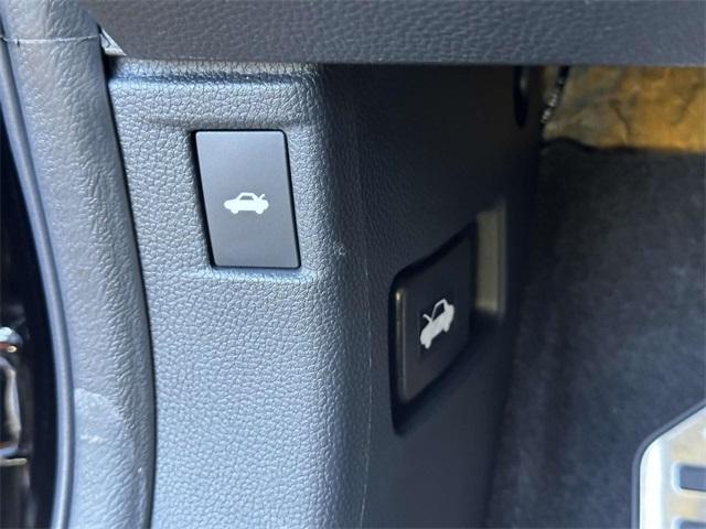 Photo of 2025 Crystal Black Pearl Honda Accord Hybrid