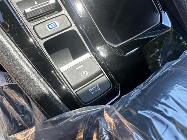 Photo of 2025 Crystal Black Pearl Honda Accord Hybrid