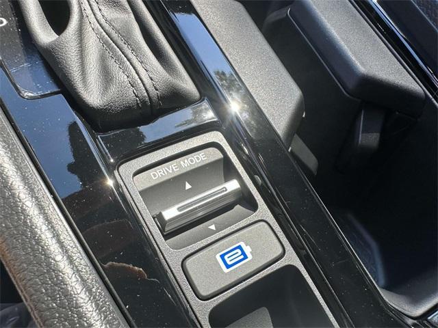 Photo of 2025 Crystal Black Pearl Honda Accord Hybrid