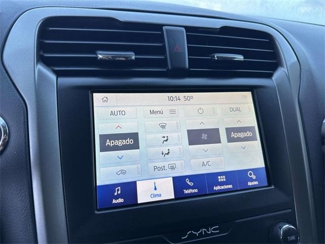 Photo of 2020 White Ford Fusion