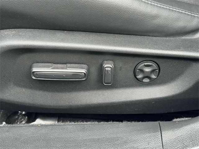 Photo of 2022 Platinum White Pearl Honda Accord
